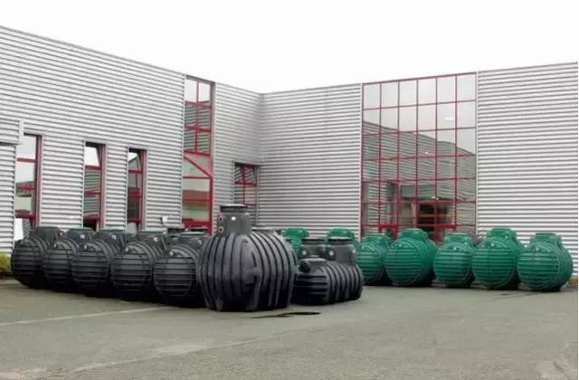 家庭花园雨水收集储水与过滤净化一体方案