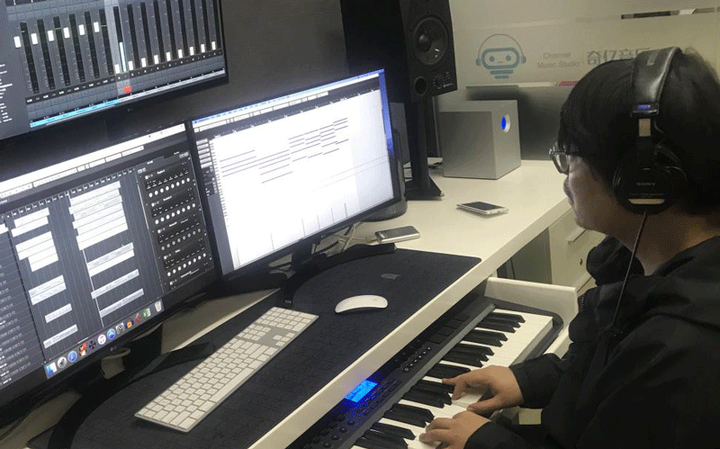游戏音乐制作产业链，交响乐录制、交互音乐与版权管理的协同发展