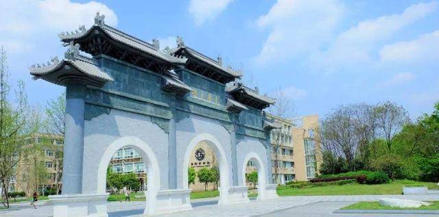 代际差异视域下国潮、二次元与虚拟偶像的文化消费图谱