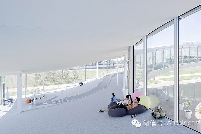 高校空间再造，学习·创客·社交空间功能融合的实践探索